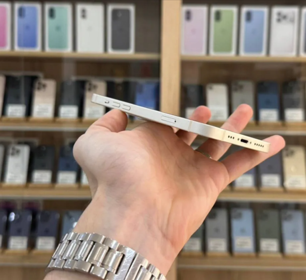 Apple iPhone 13 Белый 128 ГБ отличное фото-3 Apple iPhone 13 Белый 128 ГБ отличное фото-3