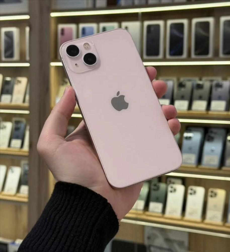 Apple iPhone 13 Розовый 128 ГБ отличное Apple iPhone 13 Розовый 128 ГБ отличное